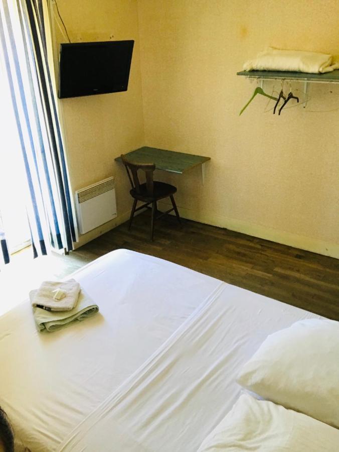 Hotel De La Gare Verchamp Экстерьер фото