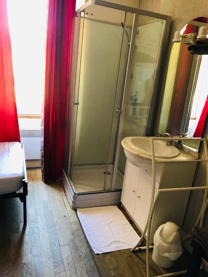 Hotel De La Gare Verchamp Экстерьер фото